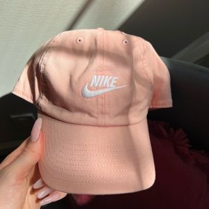 Nike Dad Hat.
